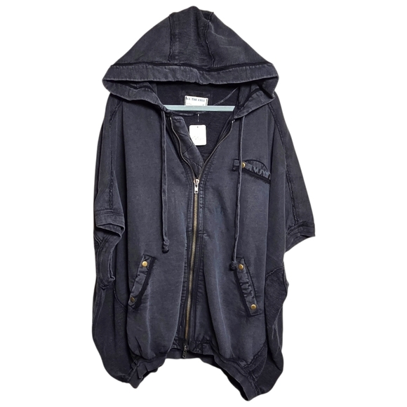 We The Free What’s Next Hooded Poncho Vest Washed Black Oversized Medium NWT - Picture 16 of 16